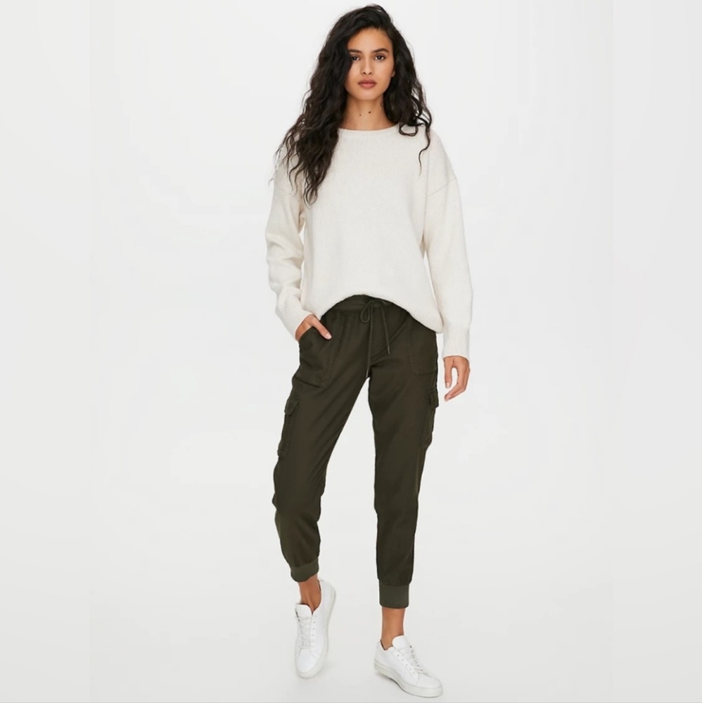 Aritzia Community Cargo Pants Olive Green
